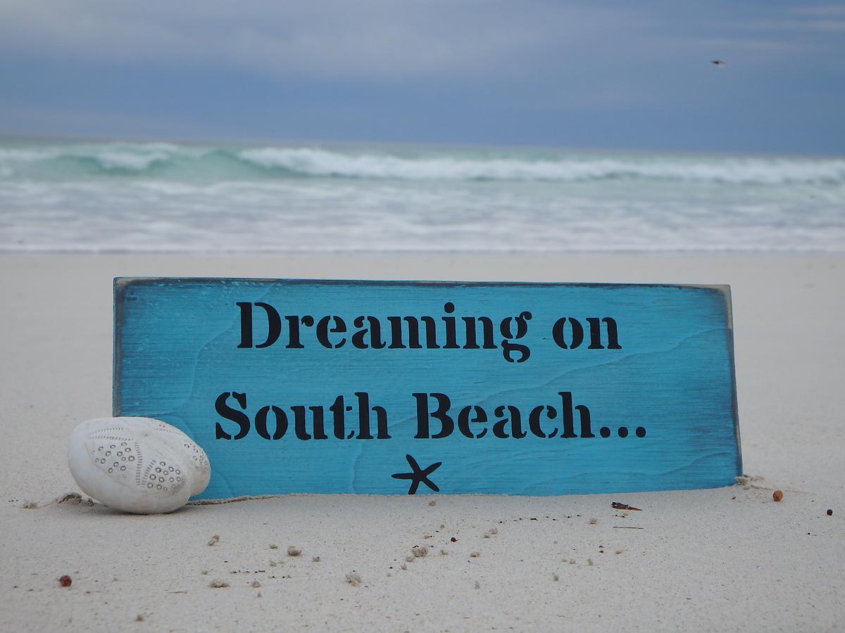 Lazy Lobster Holiday Units & Chalets Port Denison ภายนอก รูปภาพ
